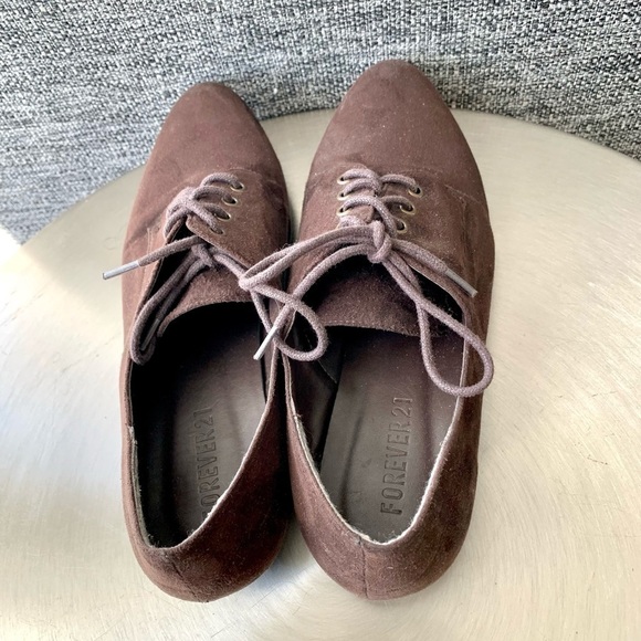 Forever 21 brown lace up Oxford Shoes pointed toe faux suede casual shoes 7 - Picture 4 of 6